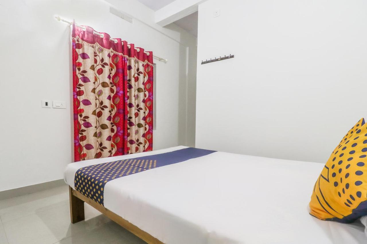 Kottakkal Spot On Rohini Inn Kadampuzha מראה חיצוני תמונה