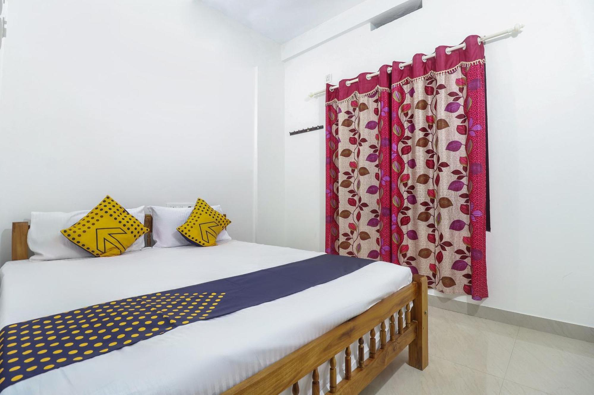 Kottakkal Spot On Rohini Inn Kadampuzha מראה חיצוני תמונה
